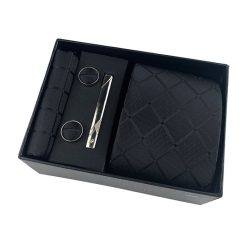 Cà Vạt Thêu Tên – Điểm Nhấn Lịch Lãm Cho Phong Cách Công Sở