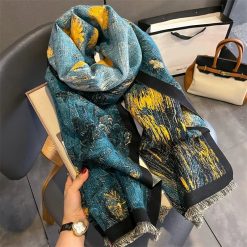 Tặng quà sinh nhật cho người yêu với chiếc khăn choàng len phong cách Van Gogh