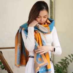 Khăn choàng len Cashmere - Quà sinh nhật tặng mẹ sang trọng