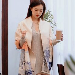 Khăn quàng cashmere thêu tên mềm mại và ấm áp