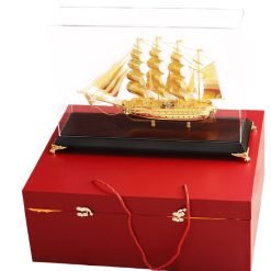 Mô Hình Thuyền Buồm Mạ Vàng 24K TB02